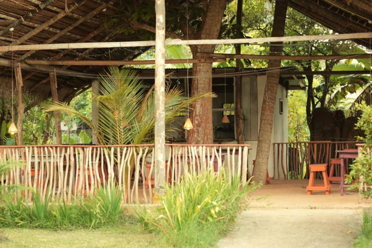 Hotel Panora Garden Mirissa Esterno foto