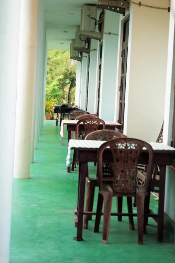 Hotel Panora Garden Mirissa Esterno foto
